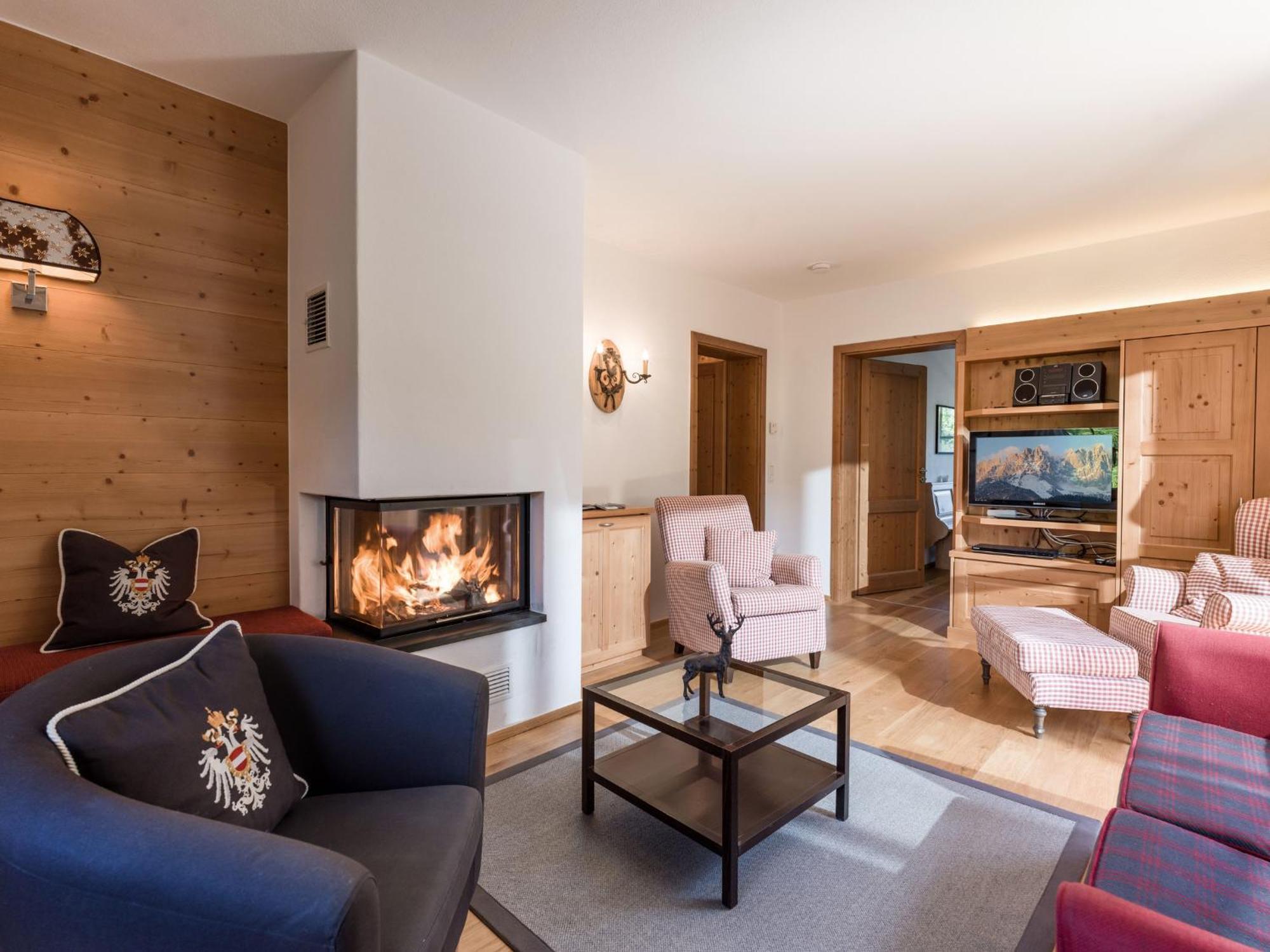 Landhaus Kitzhorn Appartement Hahnenkamm - By Nv-Appartements Kitzbühel Dış mekan fotoğraf